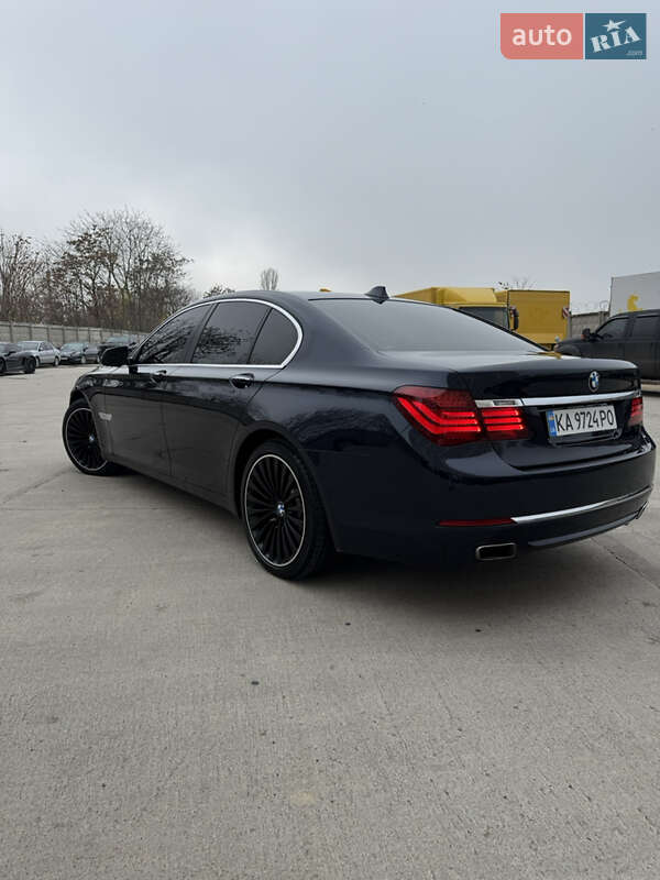 Седан BMW 7 Series 2013 в Одессе