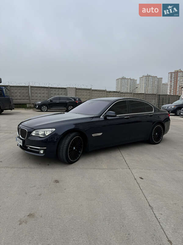 Седан BMW 7 Series 2013 в Одессе