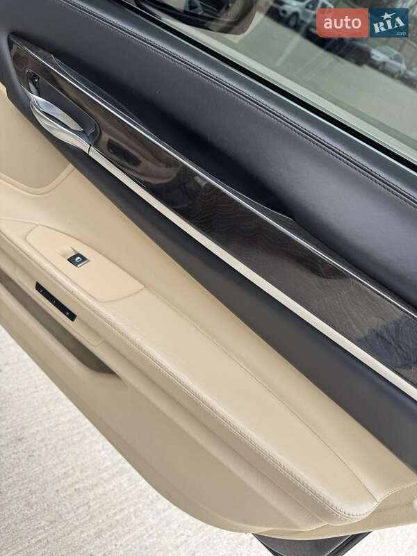 Седан BMW 7 Series 2013 в Одессе