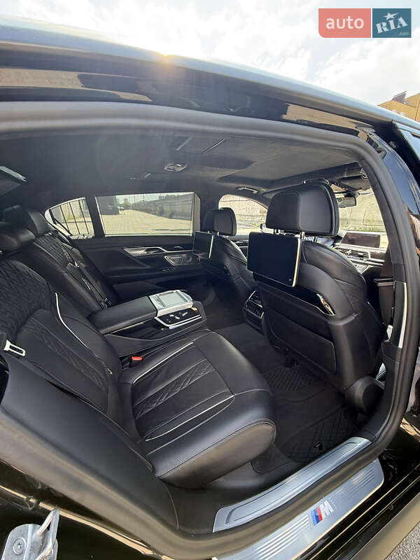 Седан BMW 7 Series 2020 в Киеве