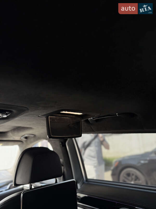 Седан BMW 7 Series 2020 в Киеве