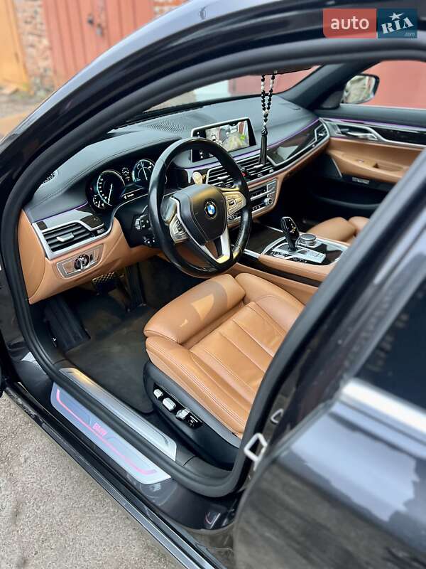Седан BMW 7 Series 2017 в Житомирі