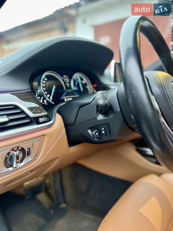 Седан BMW 7 Series 2017 в Житомирі