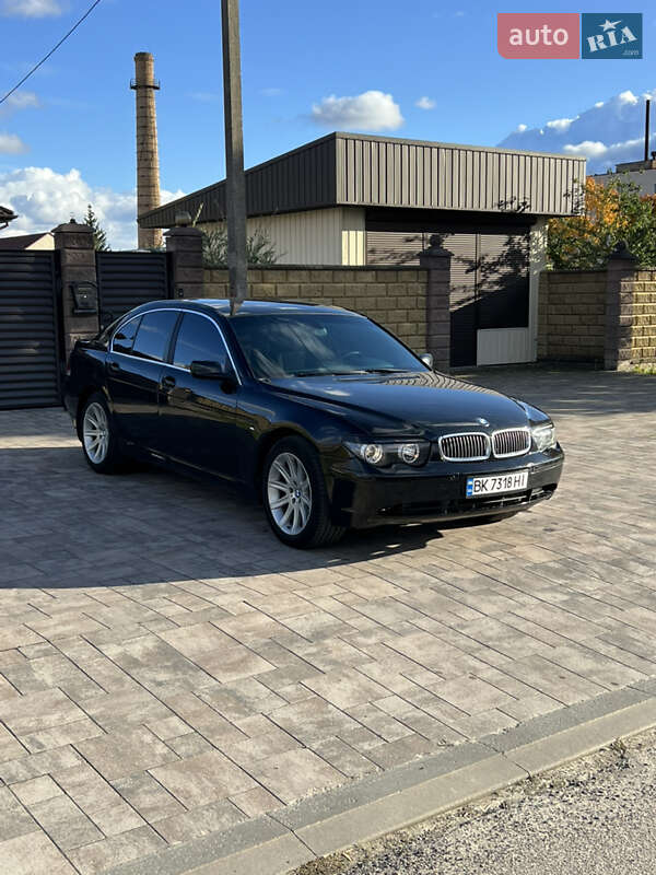 Седан BMW 7 Series 2002 в Костополе