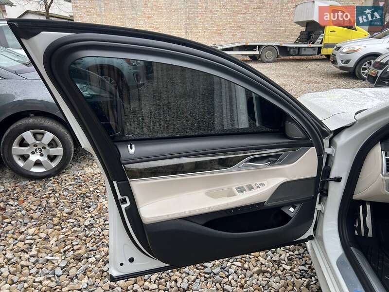 Седан BMW 7 Series 2019 в Коломиї