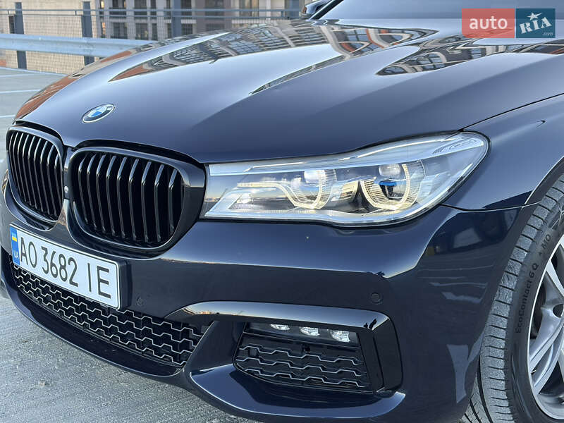 Седан BMW 7 Series 2017 в Ужгороде