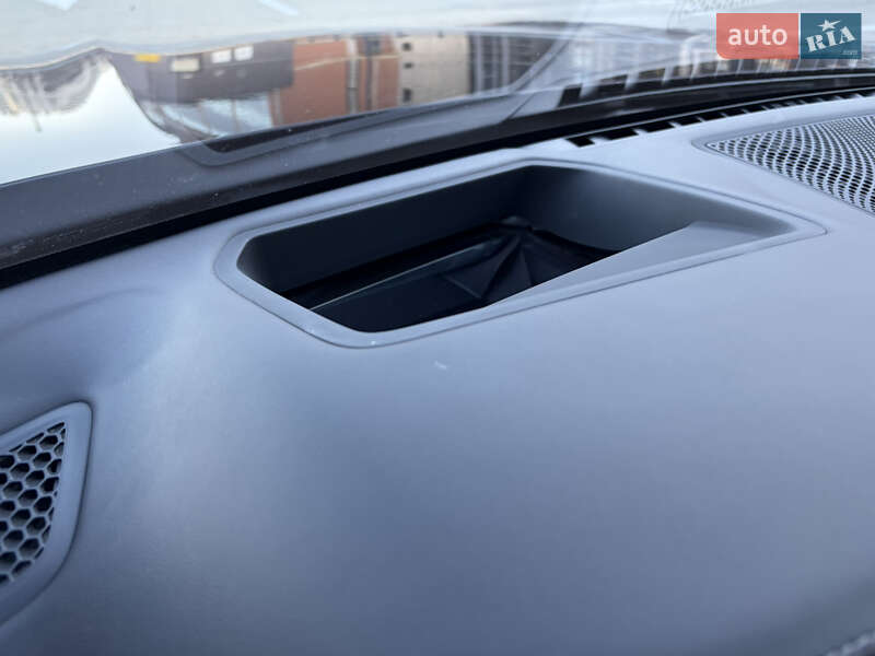 Седан BMW 7 Series 2017 в Ужгороде