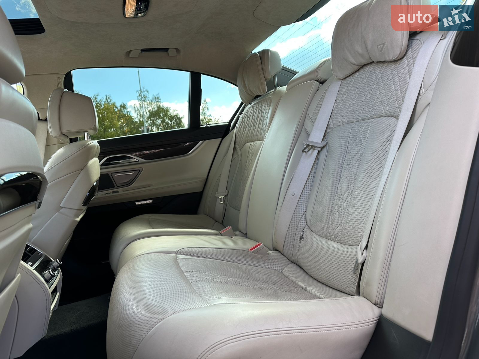 2016 BMW 7er - мініатюра 15