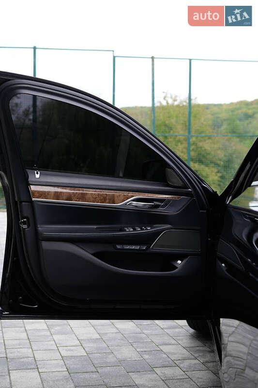 Седан BMW 7 Series 2016 в Львові фото 15 Седан BMW 7 Series 2016 в Львові
