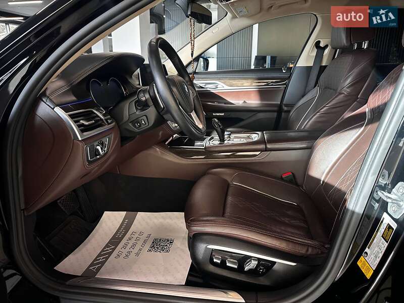 Седан BMW 7 Series 2016 в Львове