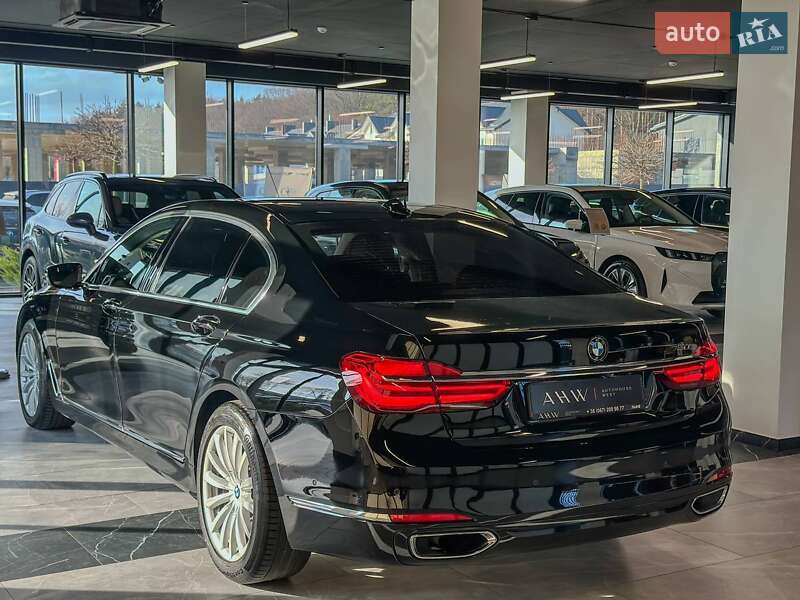 Седан BMW 7 Series 2016 в Львове