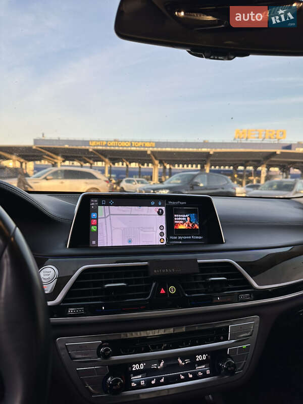 Седан BMW 7 Series 2016 в Киеве