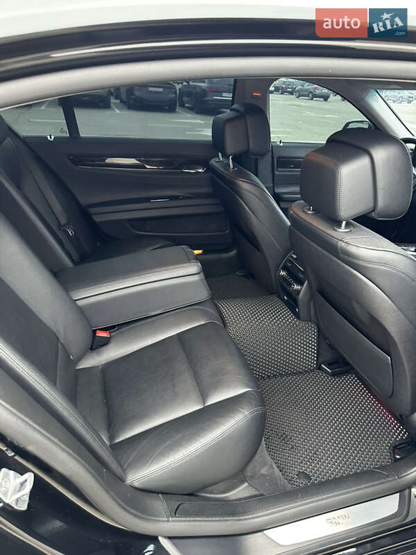 Седан BMW 7 Series 2012 в Киеве