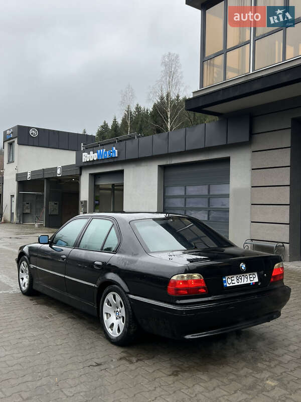Седан BMW 7 Series 2000 в Яремче