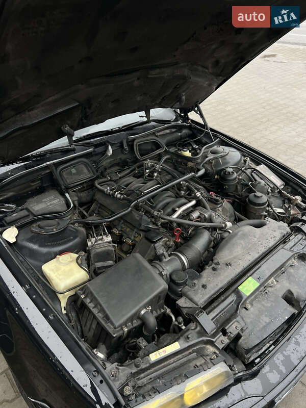 Седан BMW 7 Series 2000 в Яремче