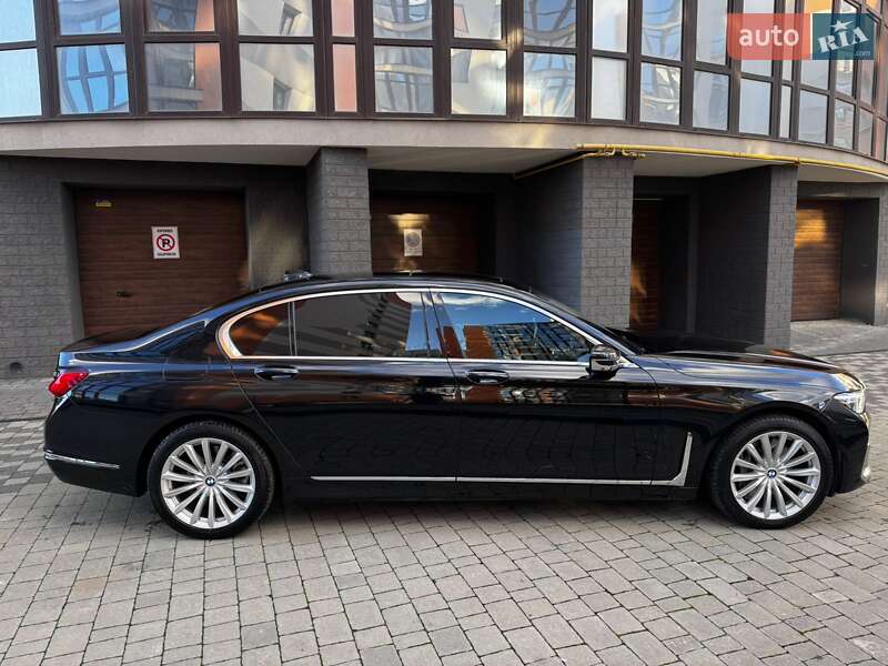 Седан BMW 7 Series 2019 в Ивано-Франковске