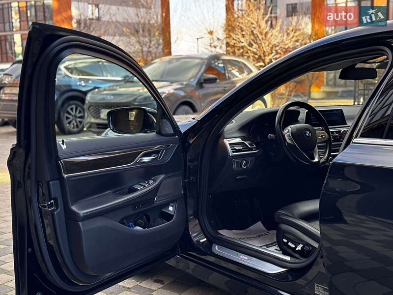 Седан BMW 7 Series 2019 в Ивано-Франковске