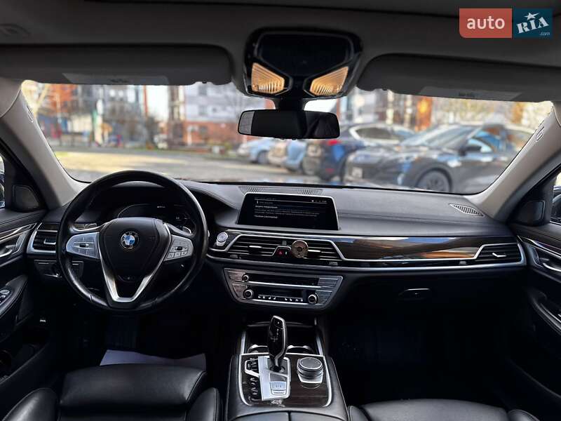 Седан BMW 7 Series 2019 в Ивано-Франковске