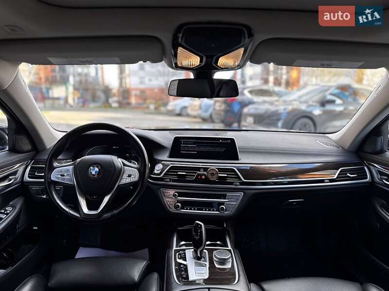Седан BMW 7 Series 2019 в Ивано-Франковске