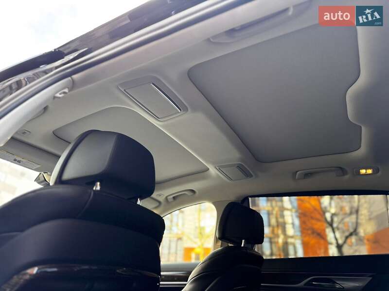 Седан BMW 7 Series 2019 в Ивано-Франковске