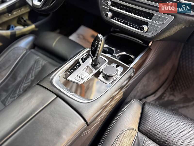 Седан BMW 7 Series 2019 в Ивано-Франковске