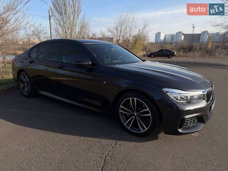 Седан BMW 7 Series 2017 в Кривом Роге