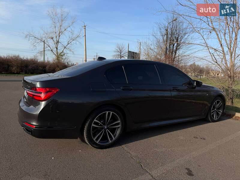 Седан BMW 7 Series 2017 в Кривом Роге