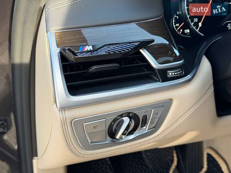 Седан BMW 7 Series 2017 в Кривом Роге