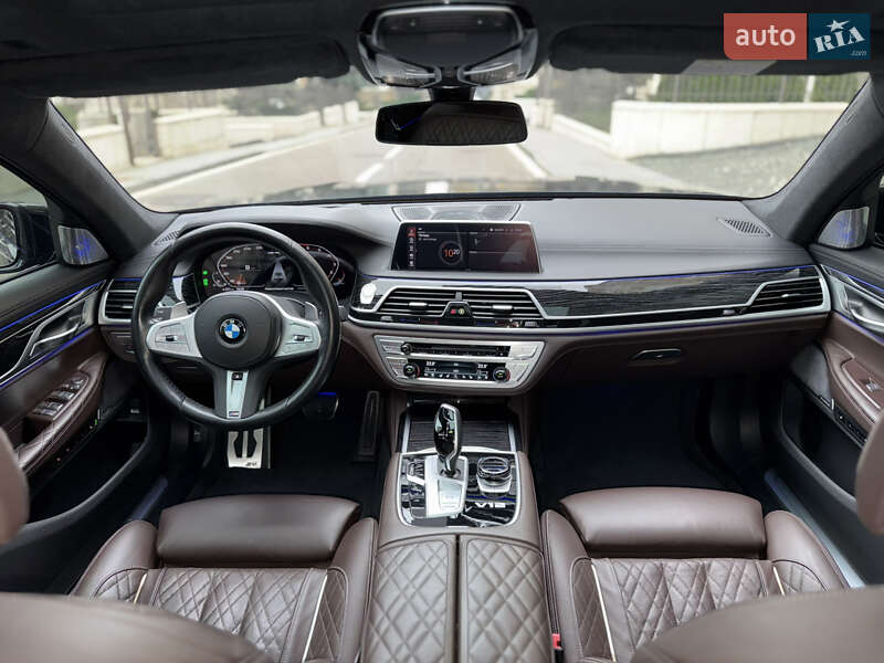 Седан BMW 7 Series 2022 в Киеве