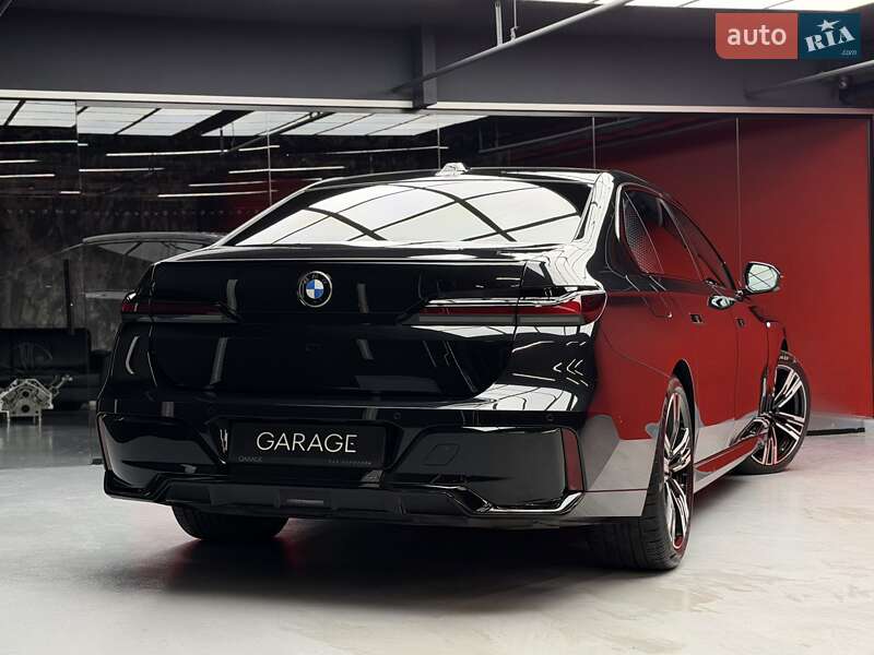 Седан BMW 7 Series 2023 в Киеве