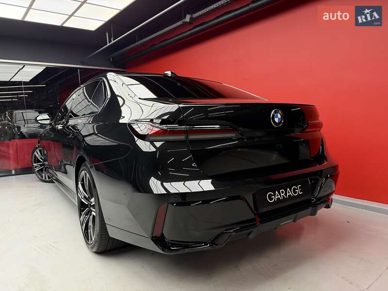 Седан BMW 7 Series 2023 в Киеве