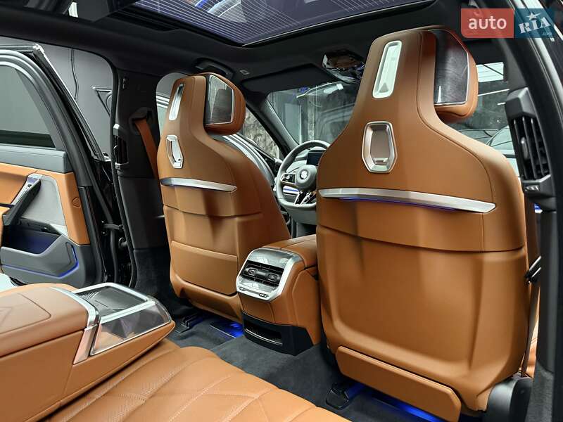Седан BMW 7 Series 2023 в Киеве