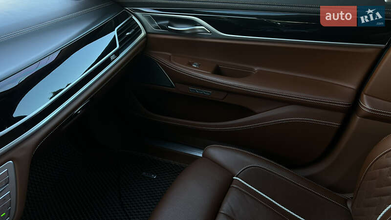 Седан BMW 7 Series 2017 в Львове фото 16 Седан BMW 7 Series 2017 в Львове