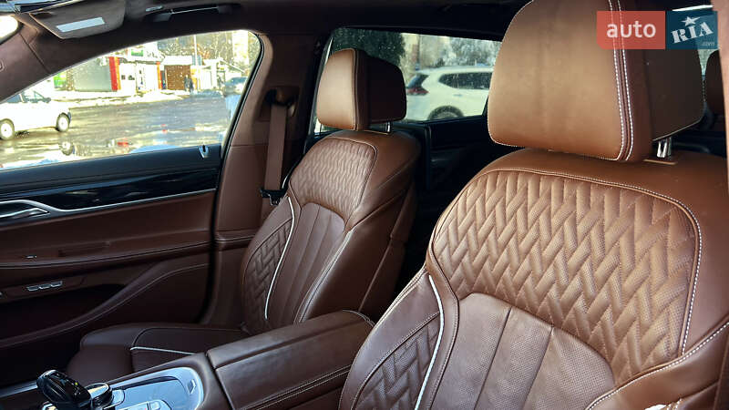 Седан BMW 7 Series 2017 в Львове фото 29 Седан BMW 7 Series 2017 в Львове