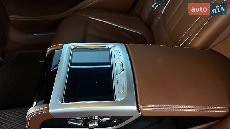 Седан BMW 7 Series 2017 в Львове фото 35 Седан BMW 7 Series 2017 в Львове