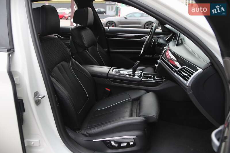 Седан BMW 7 Series 2016 в Киеве