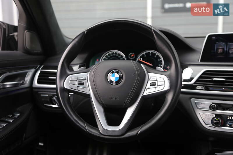 Седан BMW 7 Series 2016 в Киеве