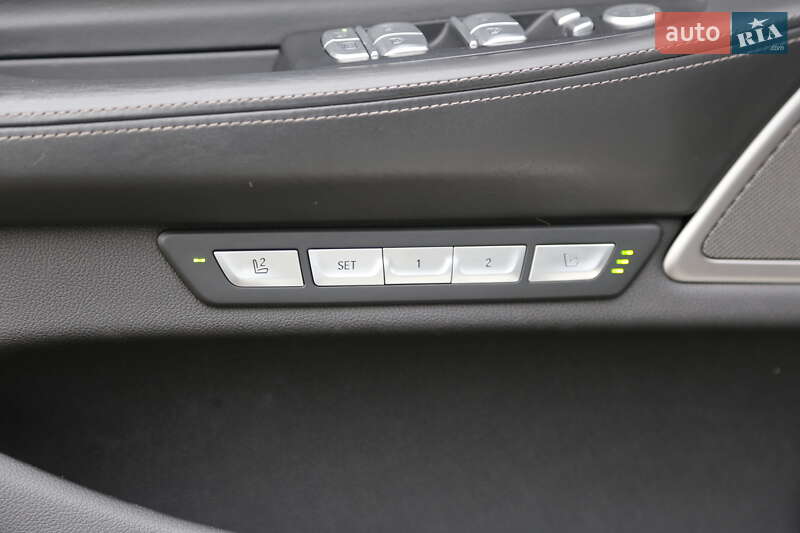 Седан BMW 7 Series 2016 в Киеве