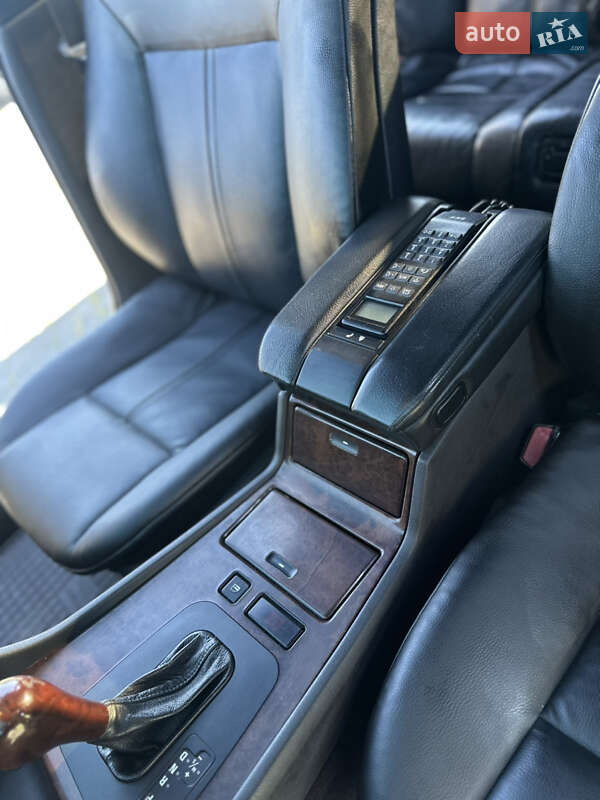 Седан BMW 7 Series 2000 в Черновцах