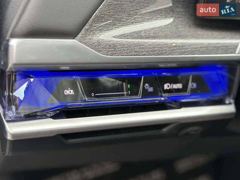 Седан BMW 7 Series 2022 в Киеве