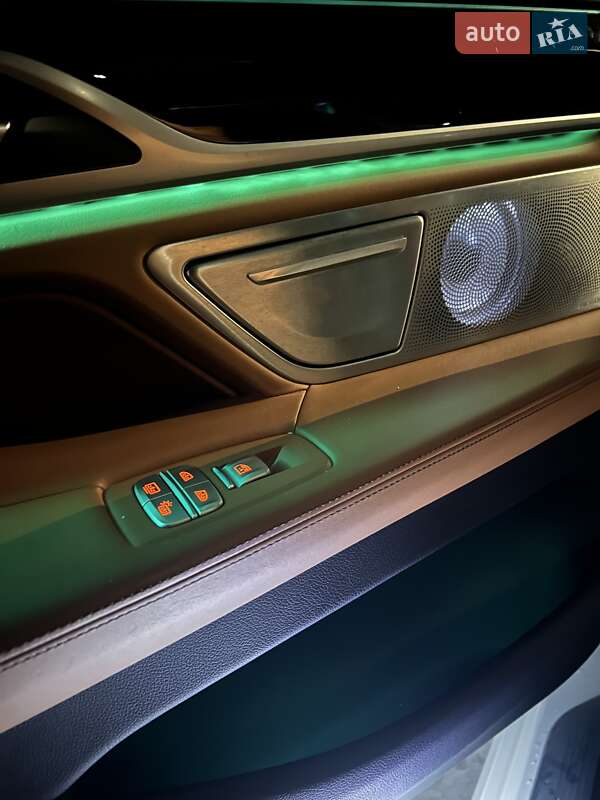 Седан BMW 7 Series 2016 в Киеве