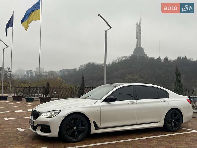 Седан BMW 7 Series 2016 в Киеве