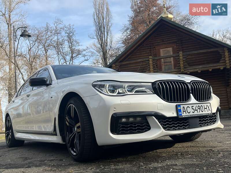 Седан BMW 7 Series 2016 в Киеве
