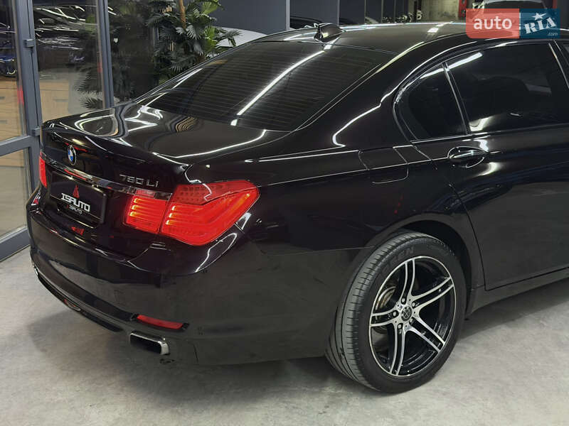 Седан BMW 7 Series 2010 в Одессе