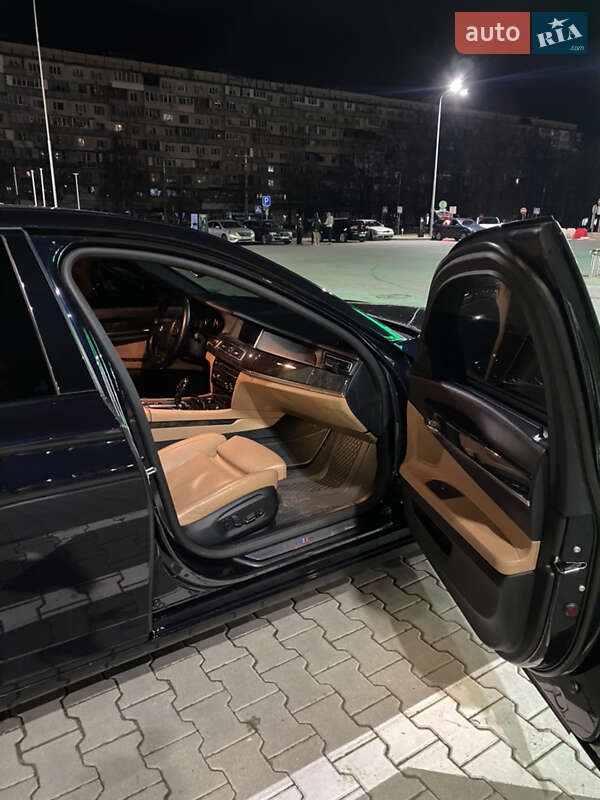 Седан BMW 7 Series 2013 в Киеве