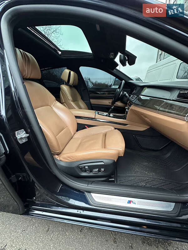 Седан BMW 7 Series 2013 в Киеве