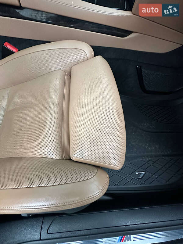 Седан BMW 7 Series 2013 в Киеве