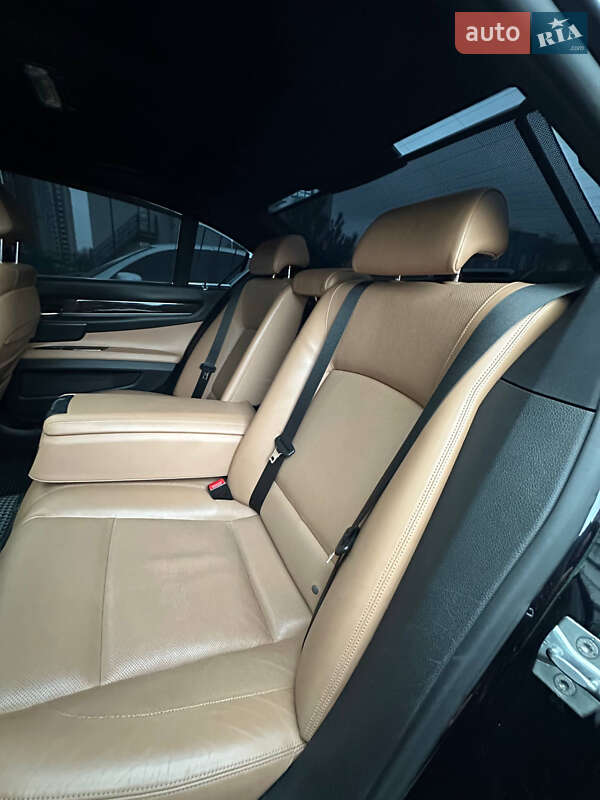 Седан BMW 7 Series 2013 в Киеве
