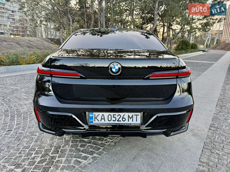 Седан BMW 7 Series 2024 в Днепре