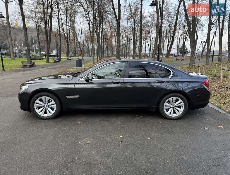 Седан BMW 7 Series 2009 в Киеве